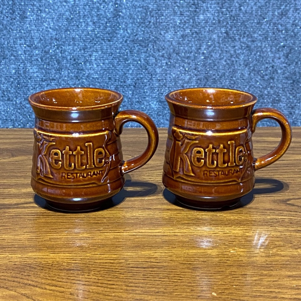 Vintage Kettle Restaurant Coffee Mugs Set of 2 Ultima Brown Ribbed Ceramic Diner